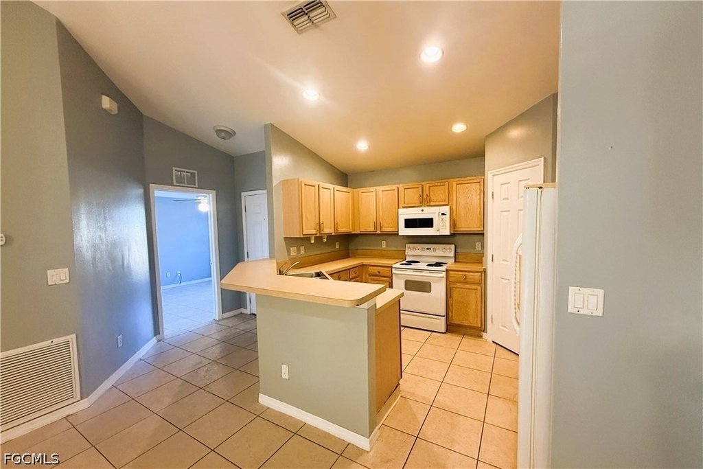 609/611 Hawthorne Avenue S - Photo 10