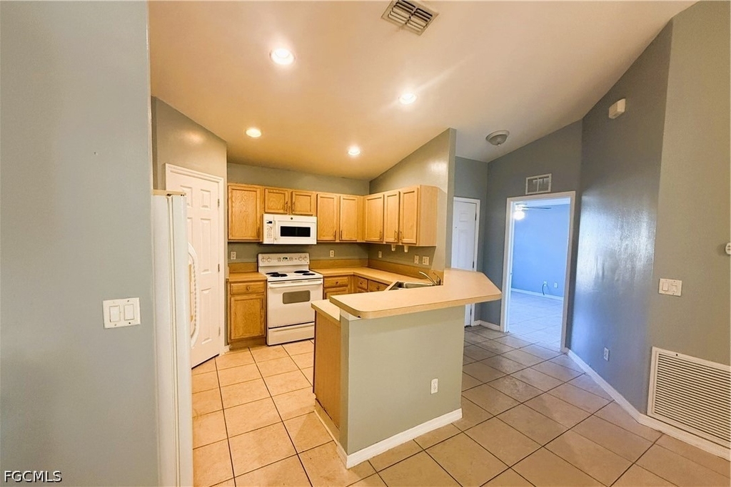 609/611 Hawthorne Avenue S - Photo 11