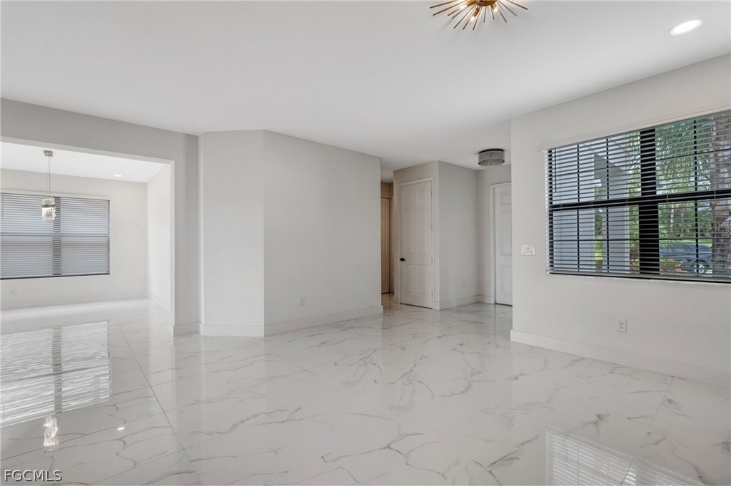 11604 Meadowrun Circle - Photo 5