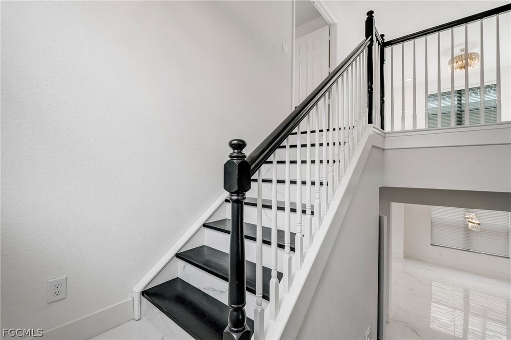 11604 Meadowrun Circle - Photo 17