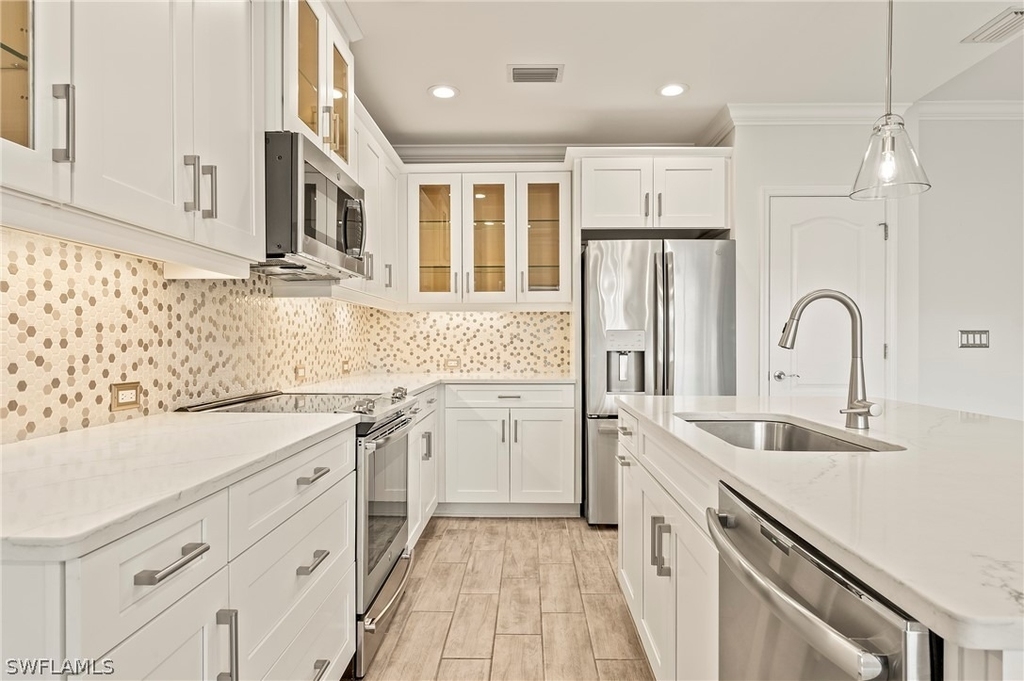 6954 Avalon Circle - Photo 3