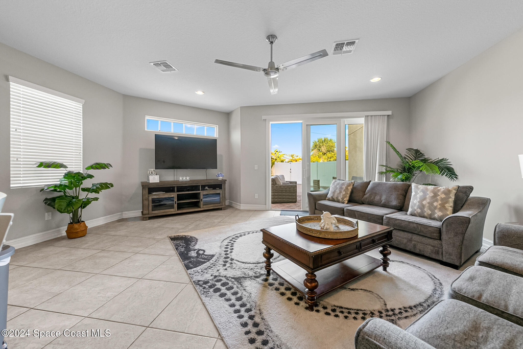 144 Mediterranean Way - Photo 11