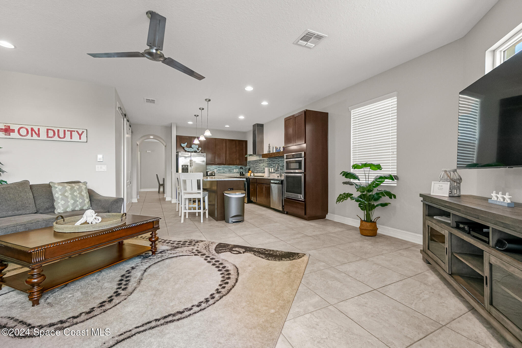 144 Mediterranean Way - Photo 16