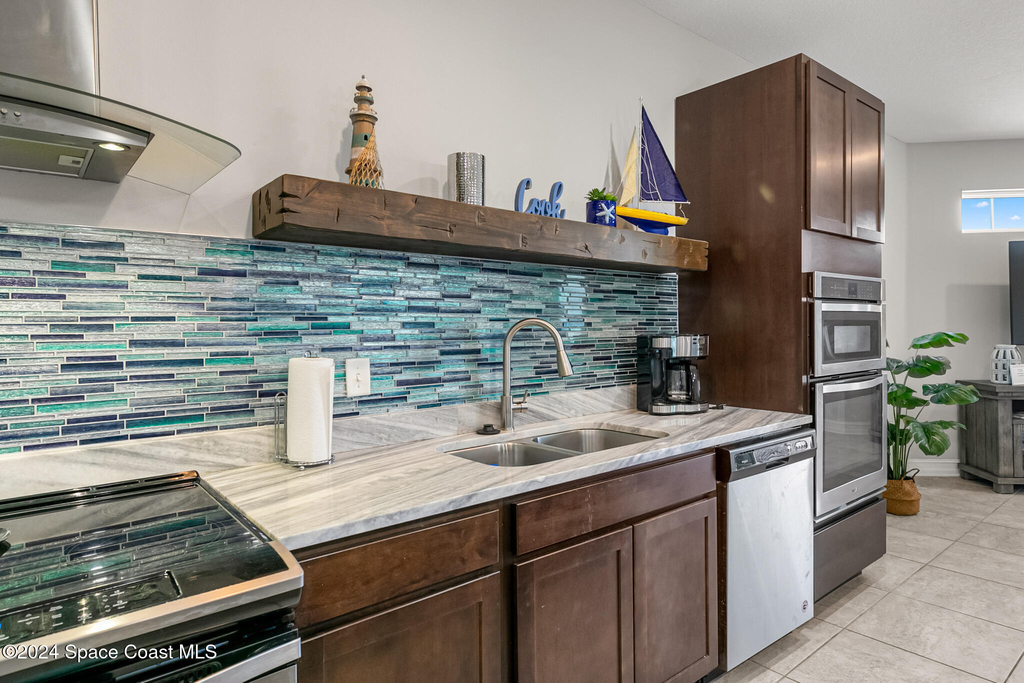 144 Mediterranean Way - Photo 20