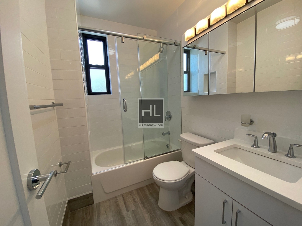 West 68 Street - Photo 5