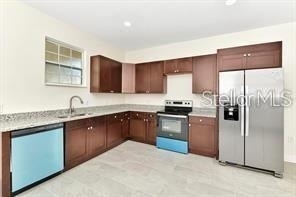 285 N Kentucky Avenue - Photo 5