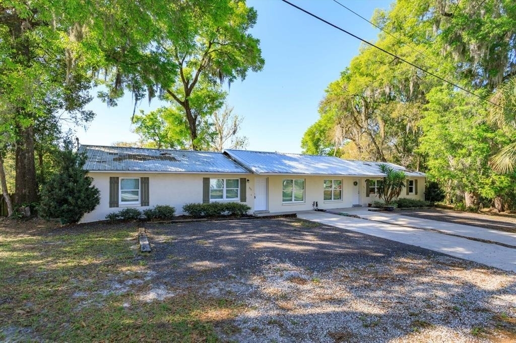 302 Ballard Avenue - Photo 2