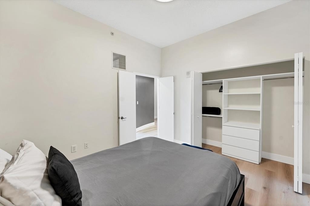 525 E Jackson Street - Photo 31