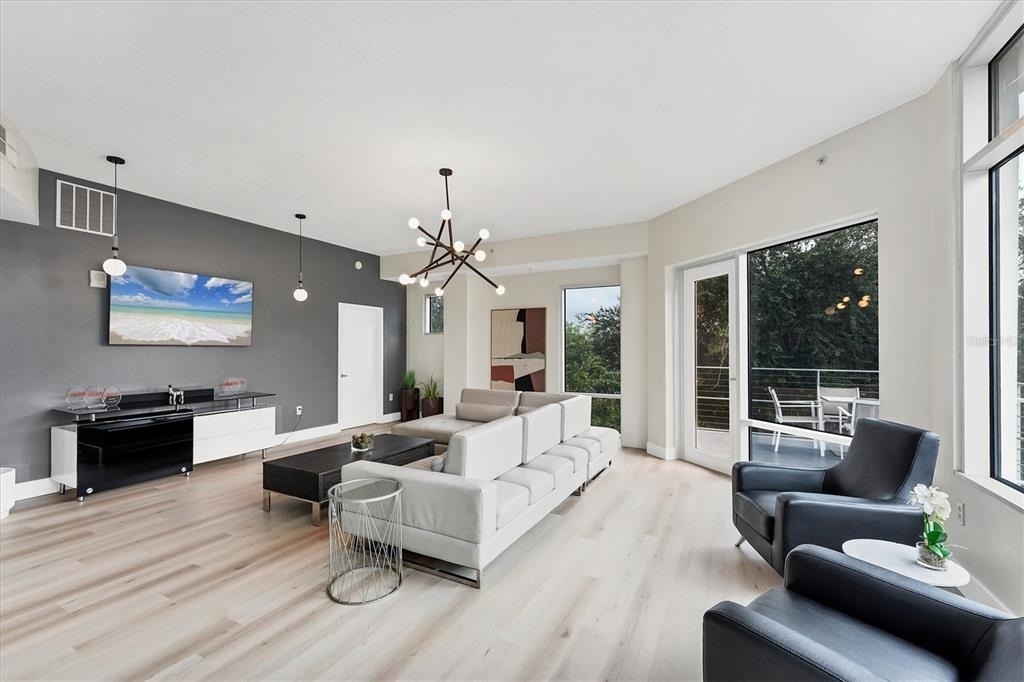 525 E Jackson Street - Photo 8