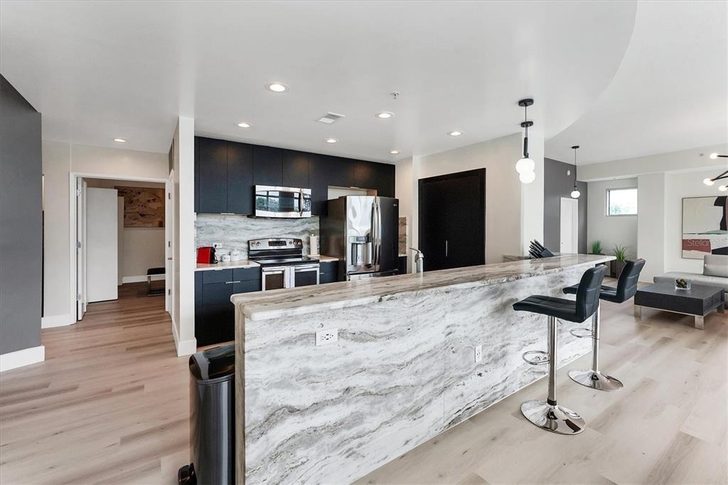 525 E Jackson Street - Photo 12