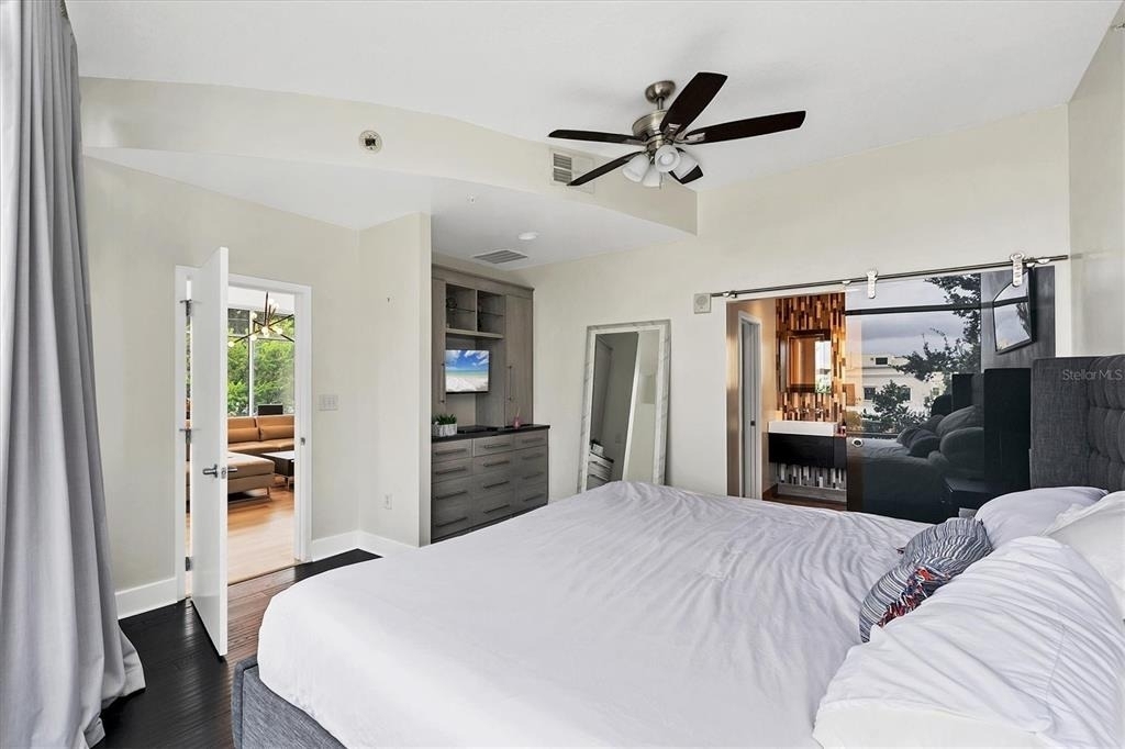 525 E Jackson Street - Photo 20