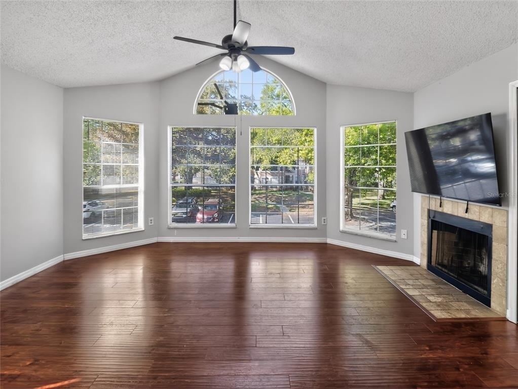 682 Youngstown Parkway - Photo 4