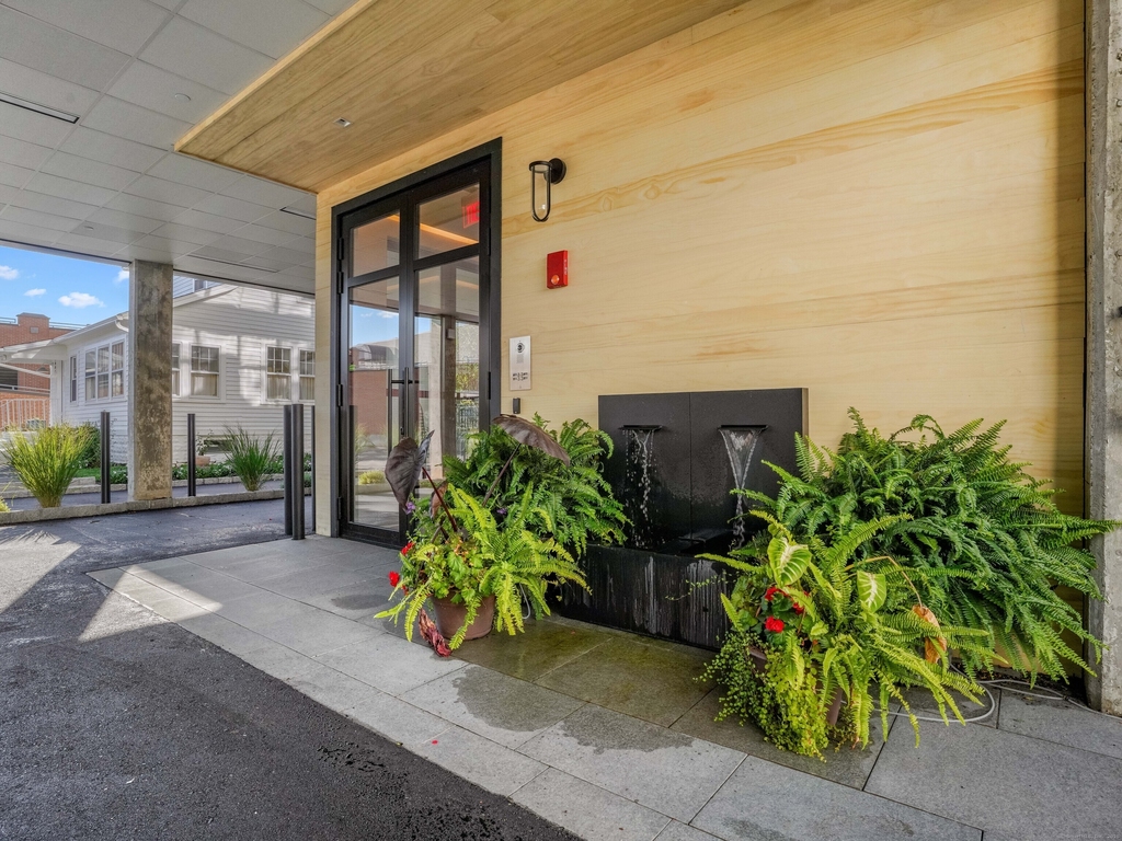 116 Sherman Street - Photo 2