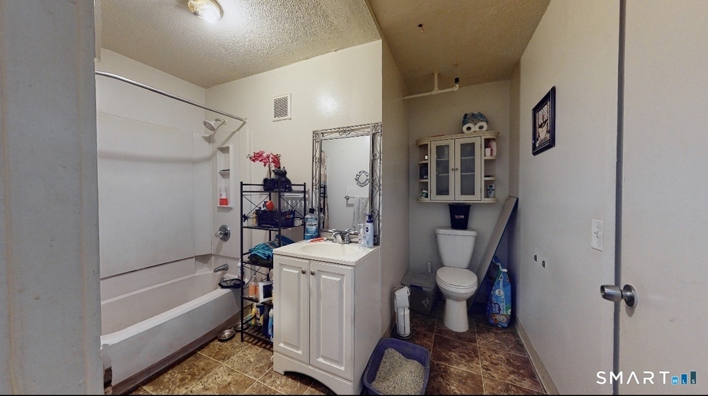 666 Main Street - Photo 9