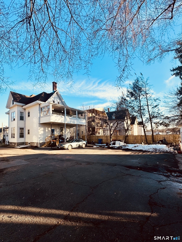 47 Linsley Avenue - Photo 1