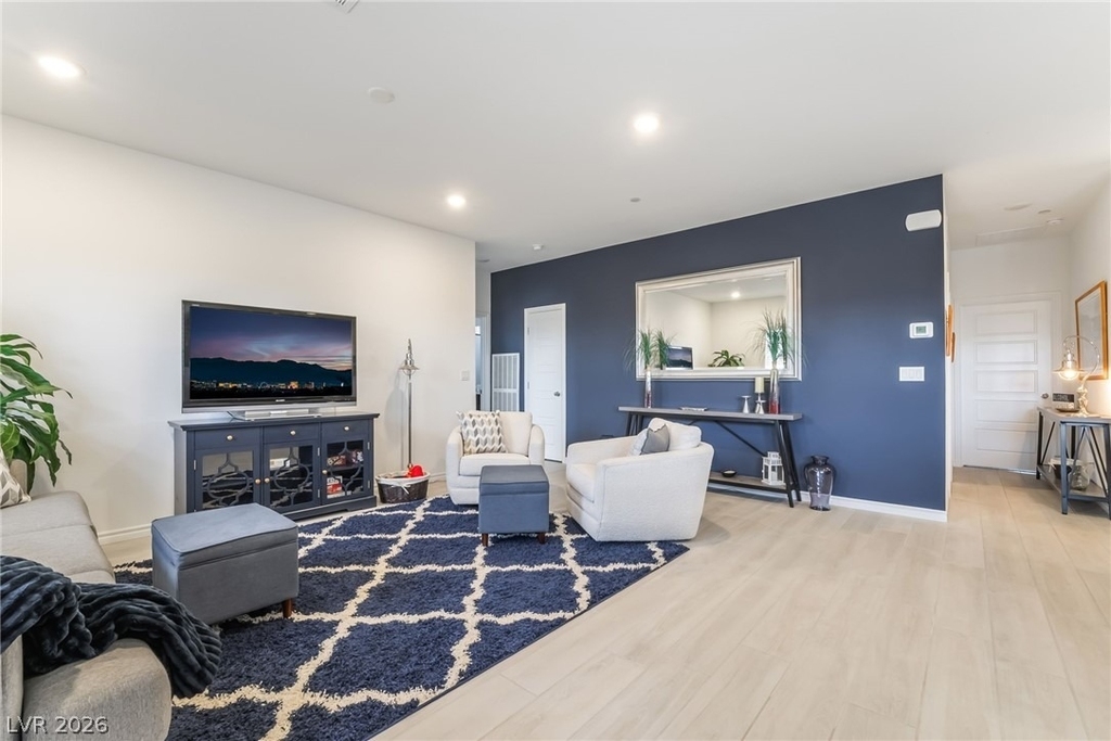 292 Whitney Crest Street - Photo 9