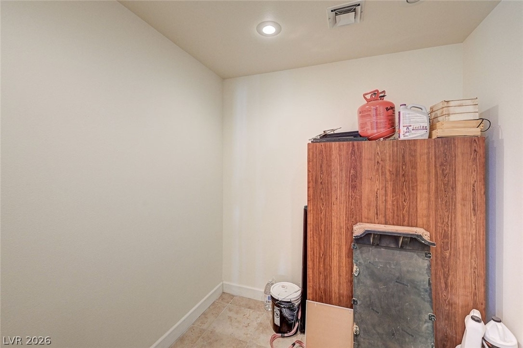 8490 Via De Bellasidra Court - Photo 32