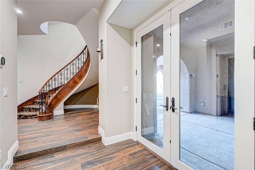 8490 Via De Bellasidra Court - Photo 9