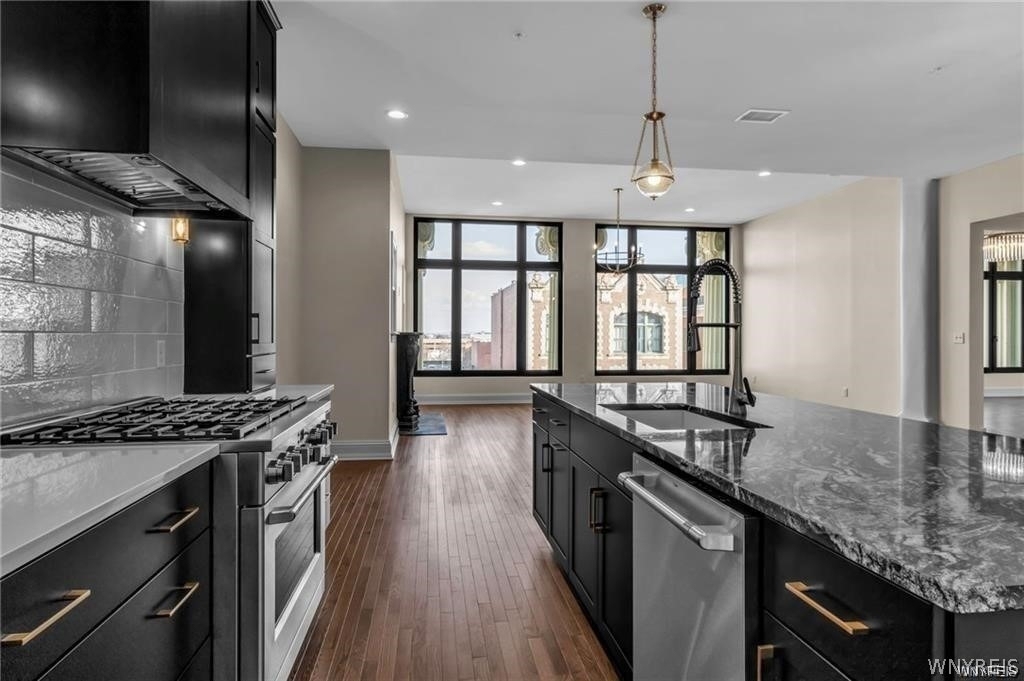 674 Main Street - Photo 15