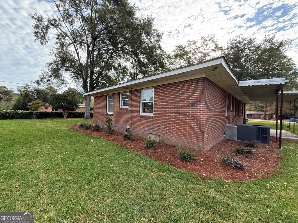 412 Roberson Street - Photo 9
