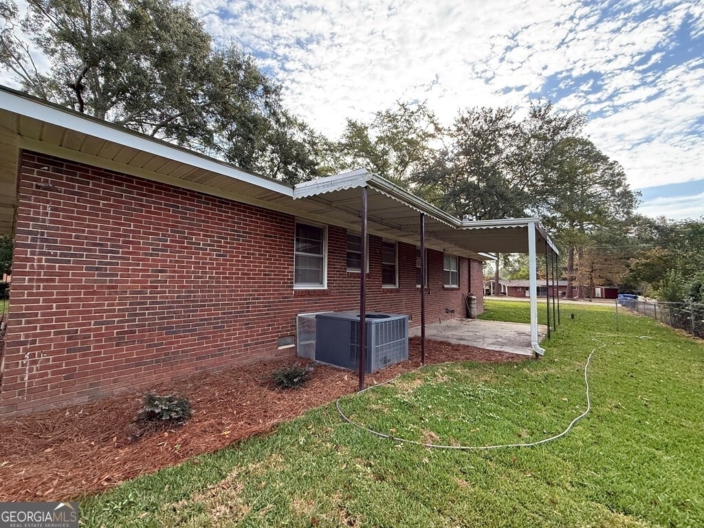 412 Roberson Street - Photo 14