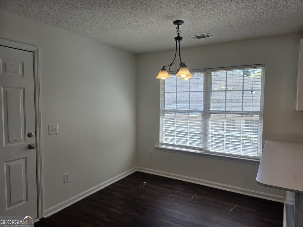 434 Roberts Way - Photo 8