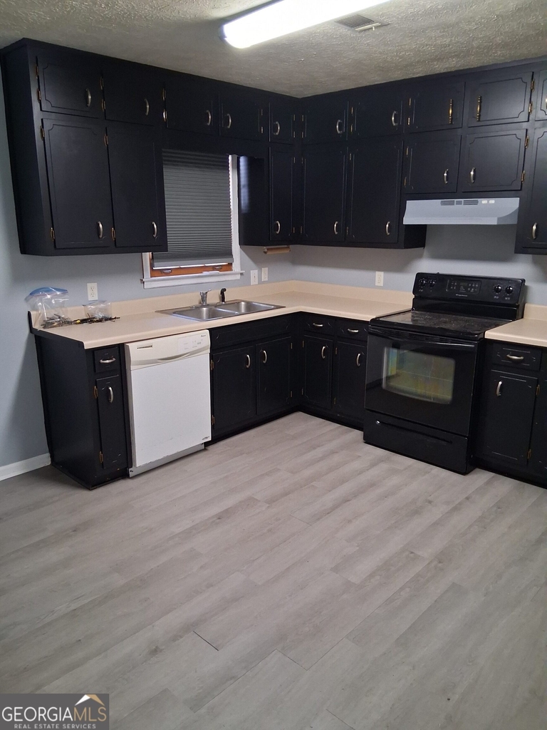 14 Brannan Street - Photo 2