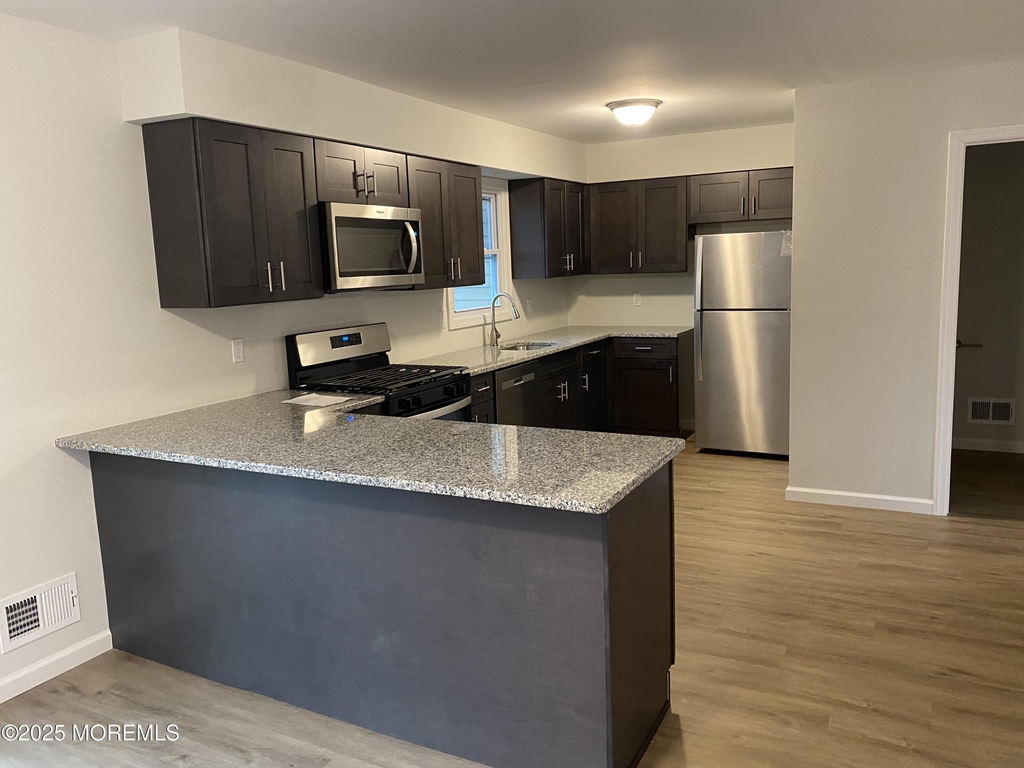 12a Diamond Drive - Photo 1