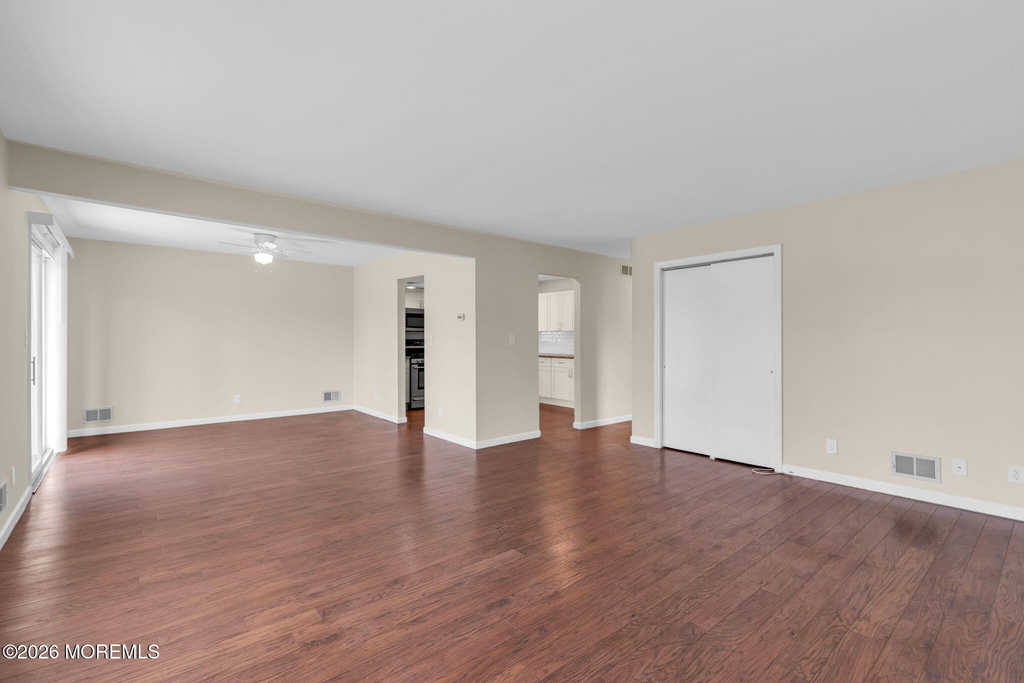 404 9th Avenue - Photo 4