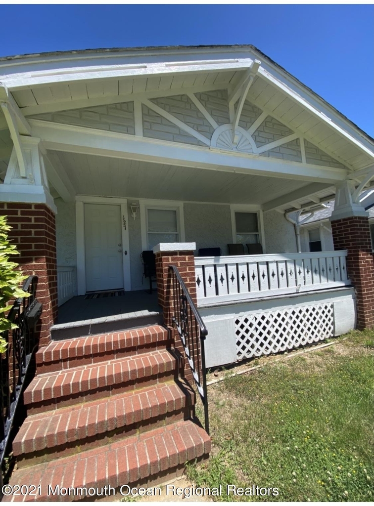 127 Phillips Avenue - Photo 2