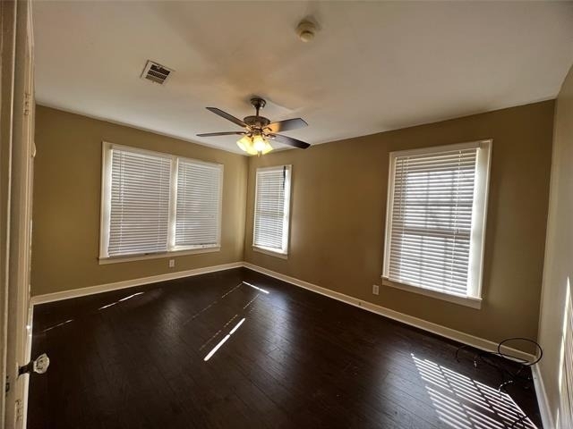 642 Robinson Place - Photo 5