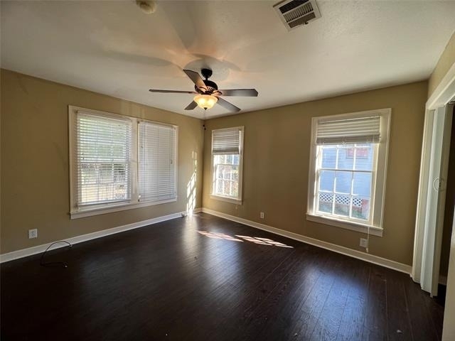 642 Robinson Place - Photo 6