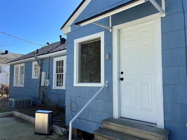 642 Robinson Place - Photo 9