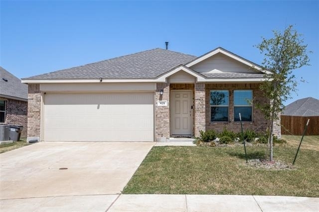 425 Sweet Shade Lane - Photo 0