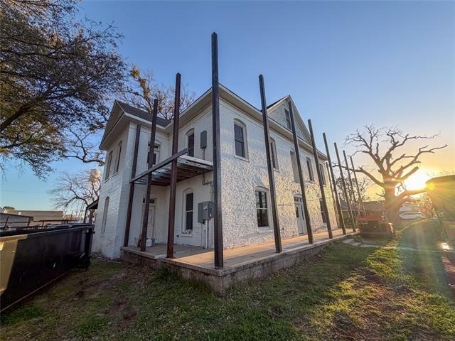 107 E Stone Street - Photo 8