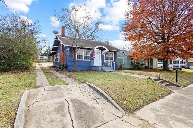 1310 W Morton Street - Photo 1
