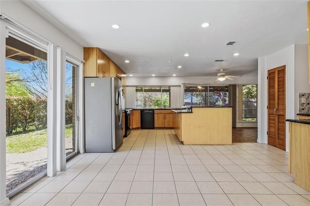 15721 Mapleview Circle - Photo 9