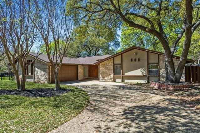 15721 Mapleview Circle - Photo 0