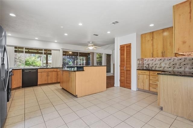 15721 Mapleview Circle - Photo 10