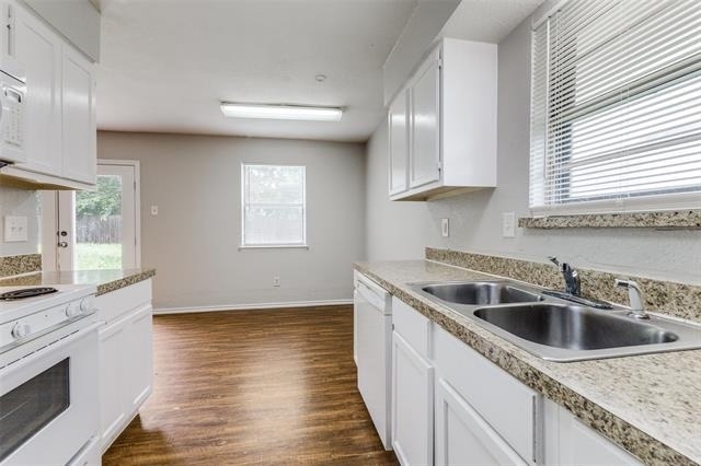 12129 Spring Branch Drive - Photo 4