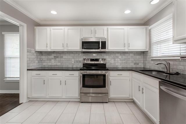 570 Bondstone Drive - Photo 7
