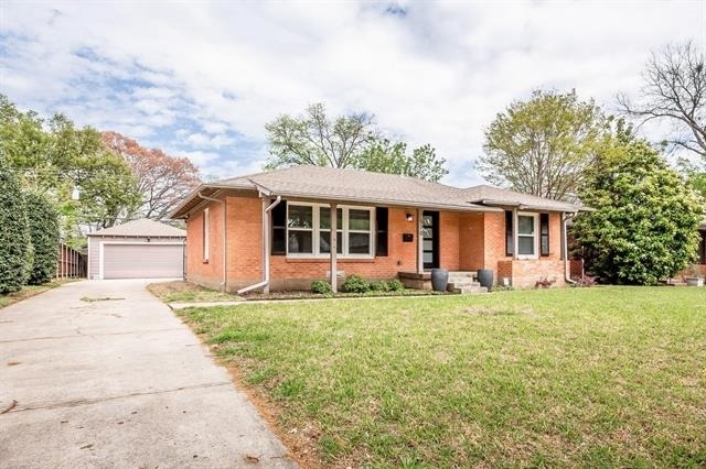 570 Bondstone Drive - Photo 1