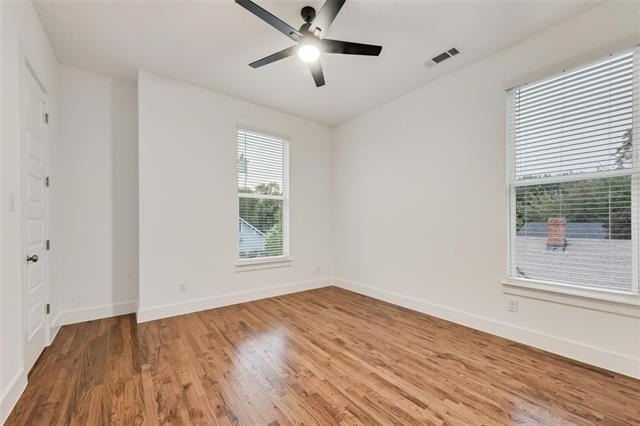 217 W Yarmouth Street - Photo 13