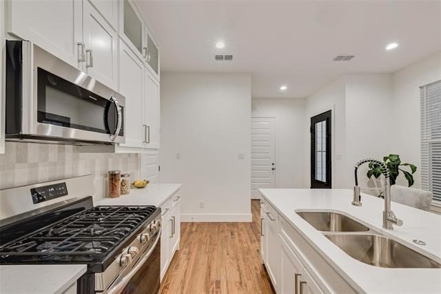217 W Yarmouth Street - Photo 11