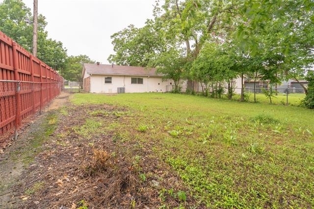 306 W Marble Street - Photo 13