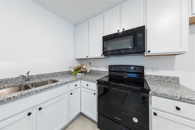 230 Sunflower Street - Photo 3