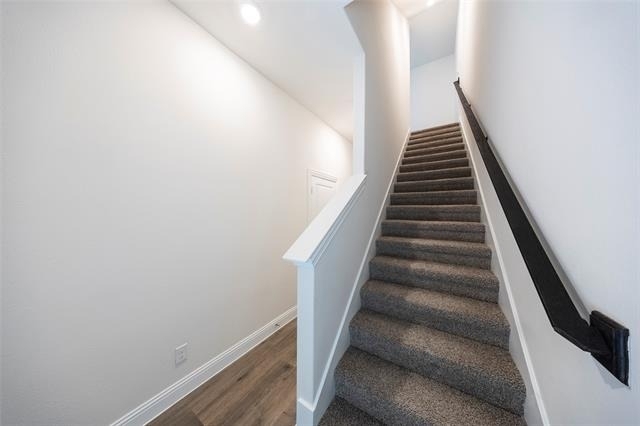 1530 Lake District Drive - Photo 5