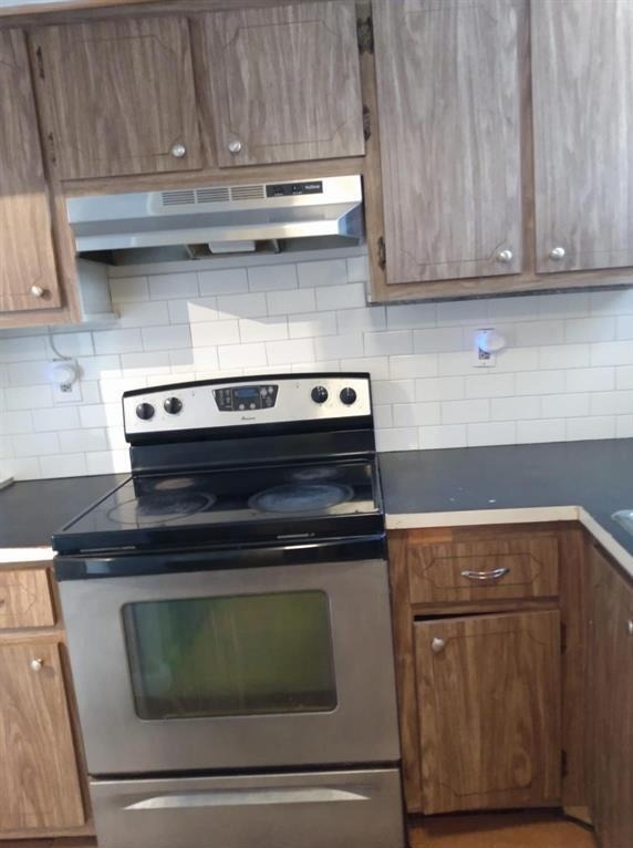 8001 Crespi Boulevard - Photo 1