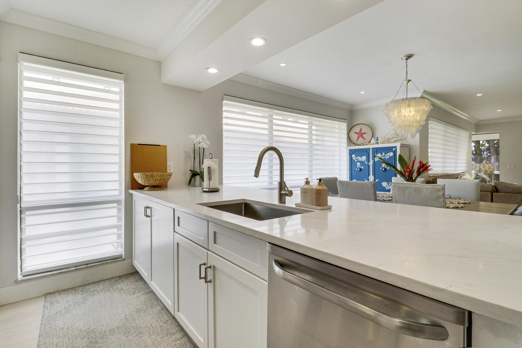 438 Brackenwood Lane S - Photo 6