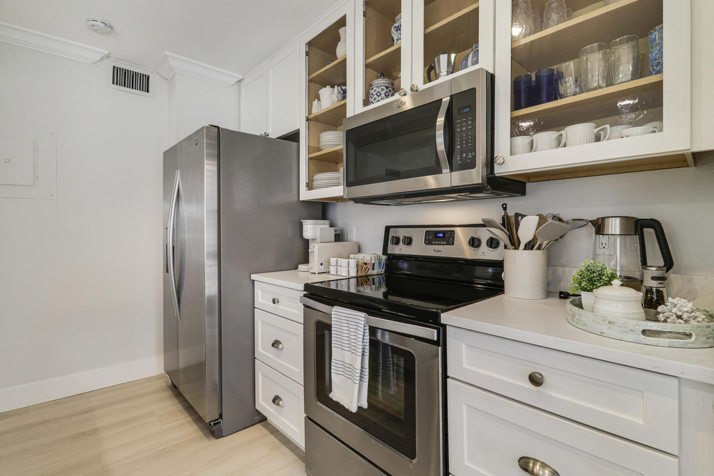 438 Brackenwood Lane S - Photo 7